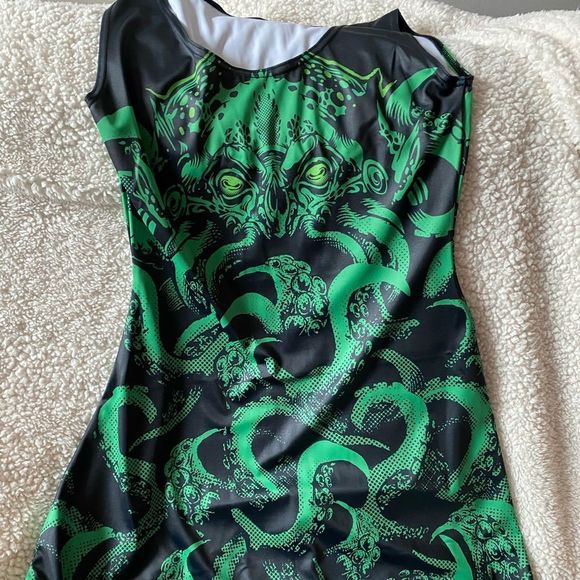 Blackmilk Cthulhu Play Dress size Large - Picture 1 of 3